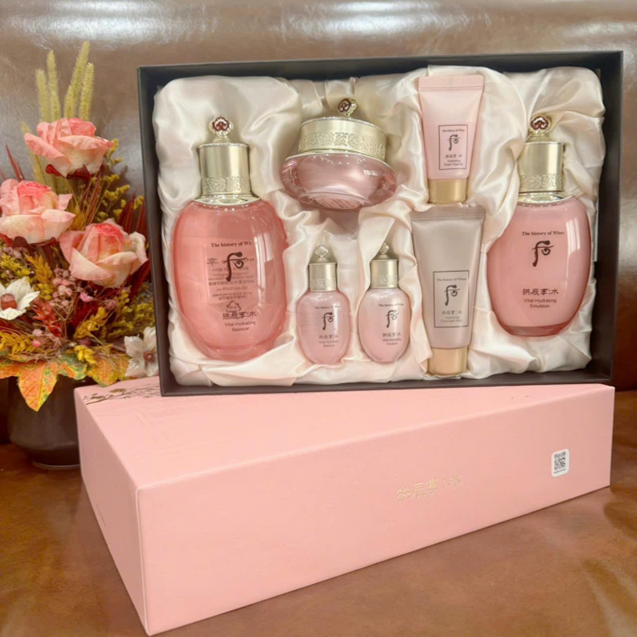 Bộ dưỡng cấp ẩm Whoo hồng sáng da Hydrating Special Set 7sp