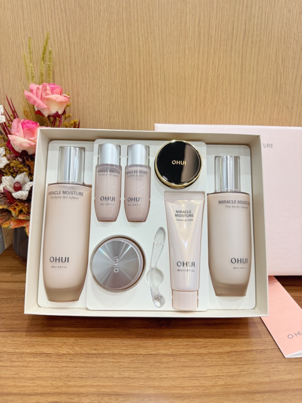 Set dưỡng Ohui hồng Miracle Moisture Pink Barrier giúp dưỡng ẩm, sáng hồng, căng mịn da