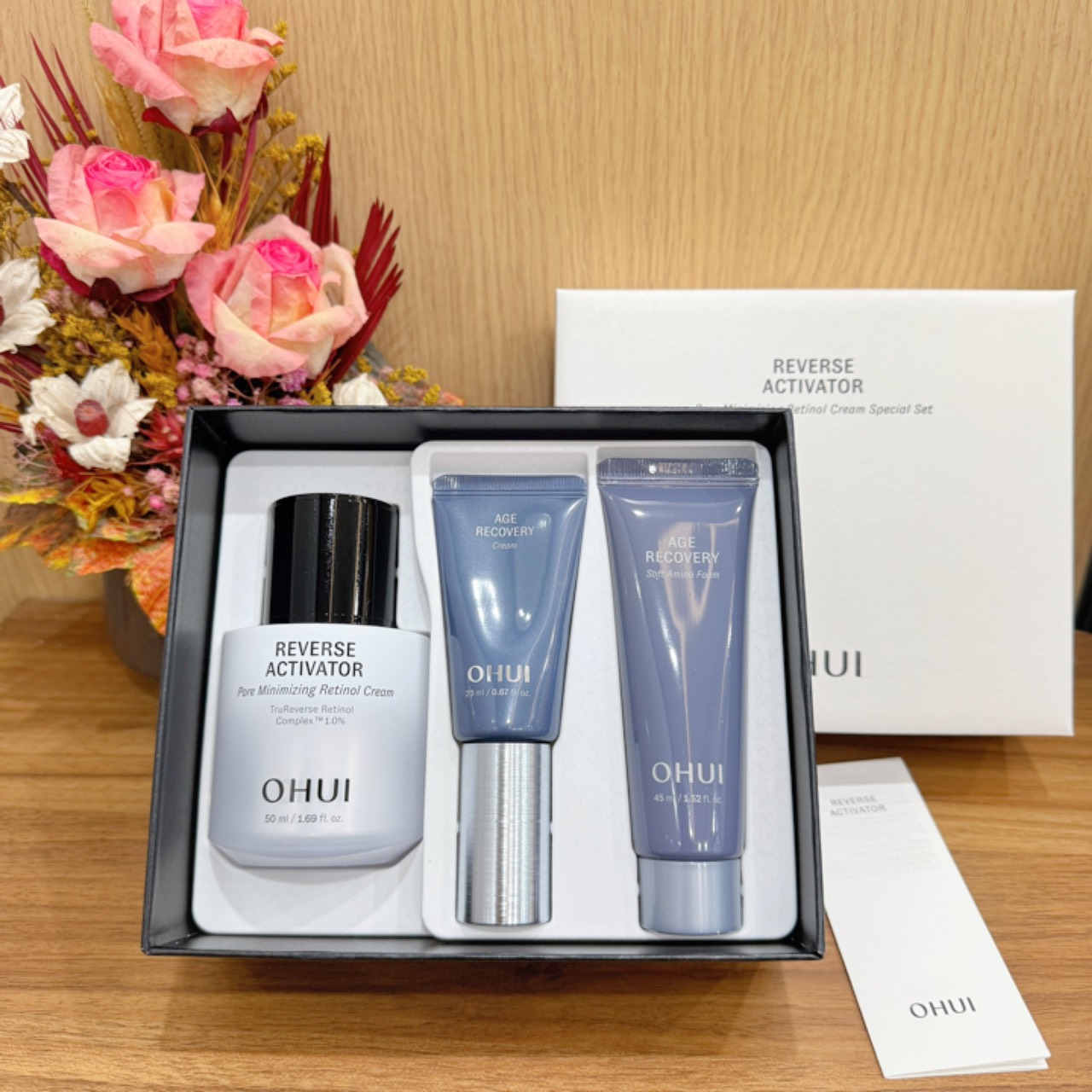 Set kem dưỡng da OHUI Reverse Activator Pore Minimizing Retinol Cream